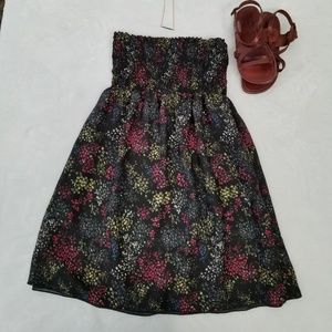 REVERSIBLE! Floral strapless dress.